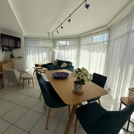 Апартаменти Maison A Cote De La Le Moulleau Аркашон