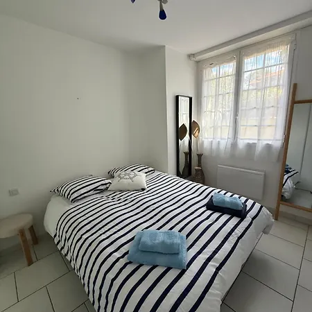 Апартаменти Maison A Cote De La Le Moulleau Аркашон